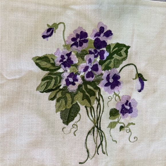 2 Custom Pillow Shams Embroidered Purple Pansies Sage Green & Purple Border20x28 - Picture 6 of 6